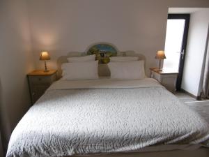 Mas les Dolmens Chambres et table dhôtes