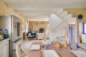 Maisons de vacances Maison avec terasse et jardin - 1km plage de Kerity : photos des chambres