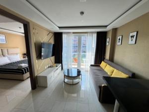 Grand Avenue Super Condo