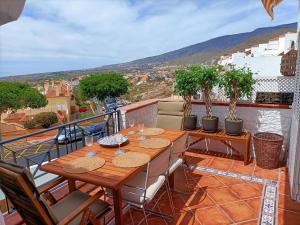 Costa Adeje Topfloor corner panoramics views & pools