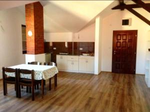 Apartments D&S Bajina Basta with barbicue