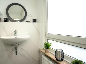 Serviceroom24 - Apartment 4 in Herten WLAN - Smart-TV - 24-7 Check-in und Küche