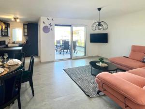 Deluxe Apartments 