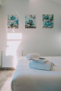 Penthouse Studio with Hot Tub in Athens