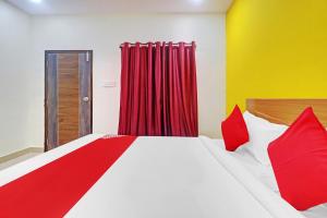 Super Hotel O Langar Houz Near Golconda Fort