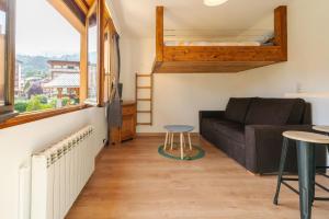 obrázek - Studio avec vue sur la ville et wifi a Bourg Saint Maurice a 1 km des pistes