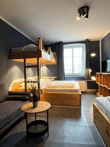 Family & Friends S with shared bathroom room in Blue Doors Hostel KTV