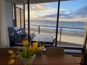 Amazing sea views - W207