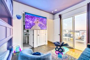 NEW Nash Eras - Rooftop Decks with Hot Tub - 15 Beds