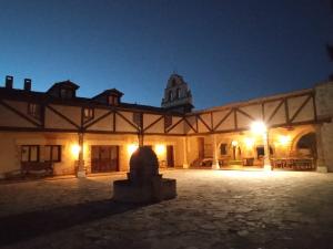 La Cerca Entre Hoces-10-20pax-Amplios espacios comunes