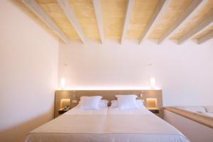 Deluxe Suite (Adults Only) room in Casa Rural Son Bernadinet