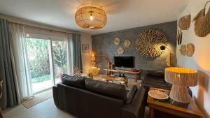 Home2Book Casa Julianna, Dream Oasis with Pool