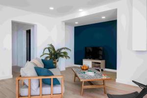 GuestReady - Hillside Oceanview Heaven