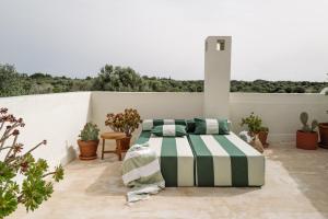 Double Room with Balcony room in Hotel Rural Morvedra Nou
