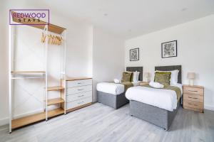 Well-Equipped Serviced Apartments in Aldershot Town Centre, Free WiFi By Redwood Stays