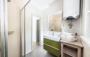 Nice Home In Ruhla With Sauna
