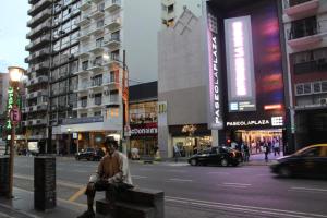 EN EL CORAZÓN DE AV. CORRIENTES