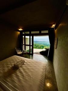 Biệt Thự Nhìn Ra Biển (Villa with Sea View)