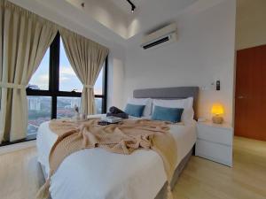 Pavilion Bukit jalil Walking Distance 2 Bedroom 2-4Pax