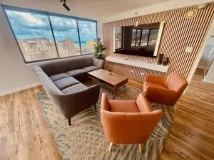 2 bedroom Penthouse new upgrade OceanView (PH503) - Moiliili