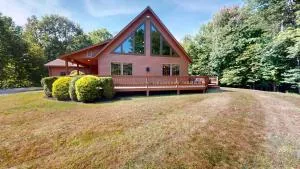 Beechwood Home Brought to you by GetAway Vacations - Castleton