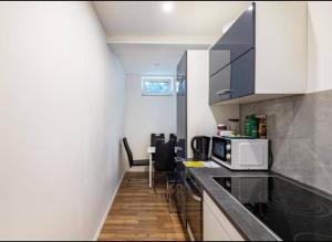 CityLoft Kassel 1 - Zentrale Unterkunft für Gruppen bis 7 Personen - Parkplatz - Netflix