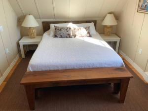 Beautiful oceanfront cottage