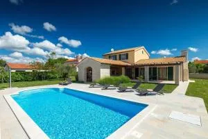 Ferienhaus mit Privatpool für 8 Personen ca 175 qm in Hrboki, Istrien Bucht von Raša - Hrboki