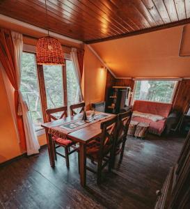 Cabaña en el Bosque con Cine Privado y Jacuzzi