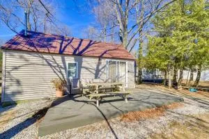 Newberry Vacation Rental with Muskallonge Lake Views - Steuben