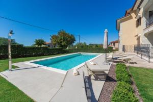 Ferienwohnung Mihael mit Pool und Grill 
