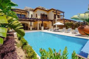 Luxury Elite Villa AJ05 complete with a private, climate controlled pool and a relaxing outdoor Jacuzzi, Aphrodite Hills Resort