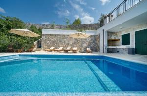 Exclusive Villa Amara, heated pool - sea view