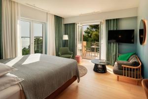 Beautiful Villa Crystalsea 2 with a pool in Hvar