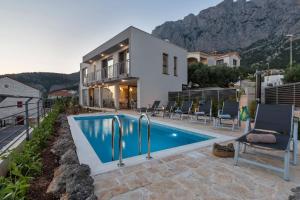 Moderne Villa Smart mit Pool und Meerblick