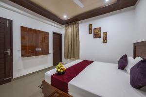 2 BH Near Mall Road Kasauli by The Sunset Vibe kasauli