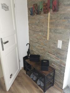 Pauls Hexenhaus Wohnung Hexe mit Fahrrad Garage und Innenhof für Motorräder