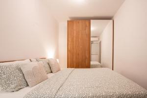 Brand New 2 Bed 2 Bath Apartment In Sliema By The Sea