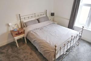 Castle Manor, 4 Bed Seaside Retreat