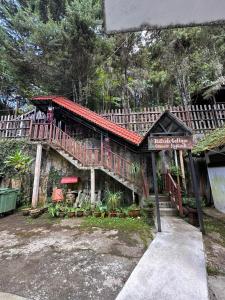Hillside cottage tanah rata