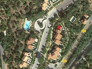 T2 avec piscine, parking, terrasse et vue mer au Rayol-Canadel-sur-Mer - FR-1-100-331