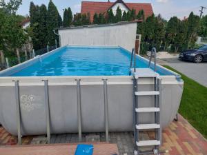 obrázek - Schönes Ferienhaus in Balatonberény mit sehr grossen Pool