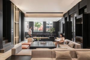 M Village Nguyễn Kiệm - Cosmo Airport Hotel