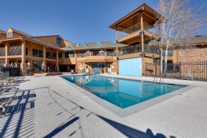 2 Mi to Granby Ranch: Dog-Friendly Studio!