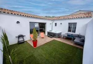 Villa avec Jacuzzi et Clim à Marsilly - 拉戈尔