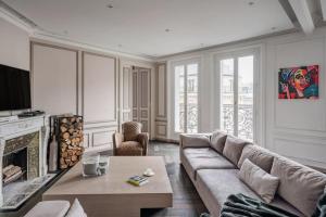 Resplendent Haussmann Design 100m2 - 2 BR - 4-Sterne-Hotels in Paris