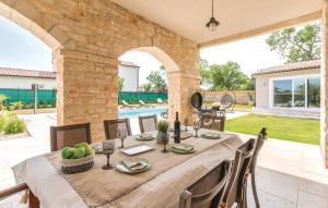 Ferienhaus in Cukrići mit Privatem Pool 