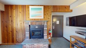 Mt Green 2-E06 Brought to you by GetAway Vacations