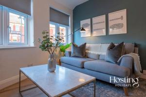 Super Central Apartment Close To River & Station