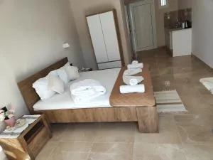 YANNA Studios & Apartments - 蒂锡利维